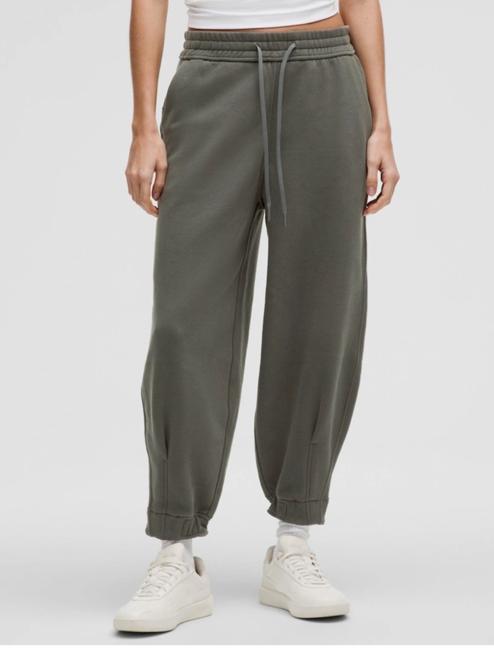 NWT Lululemon Loungeful Oversized-Fit HR Jogger Crop Slate Brown